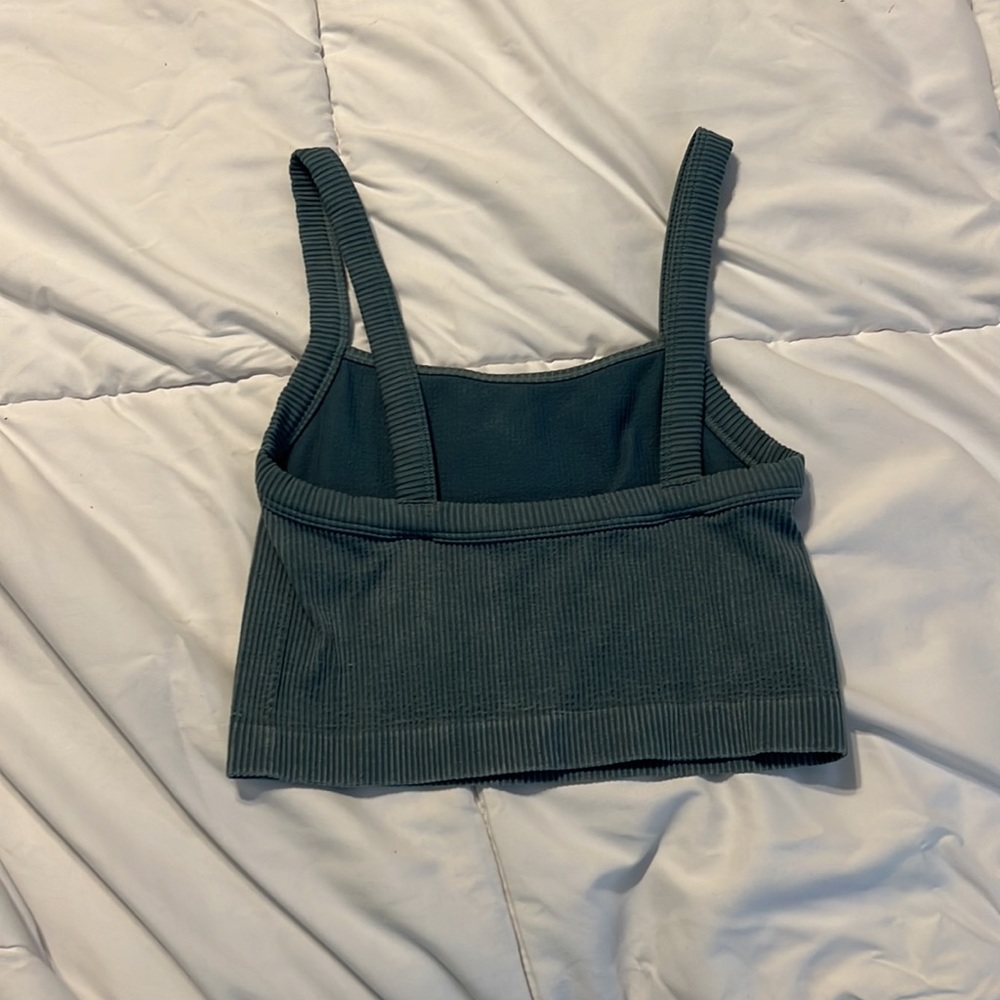 Crop top - Picture 2 of 2